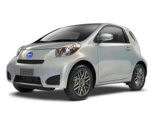 Scion iQ 10 Series 2013 года